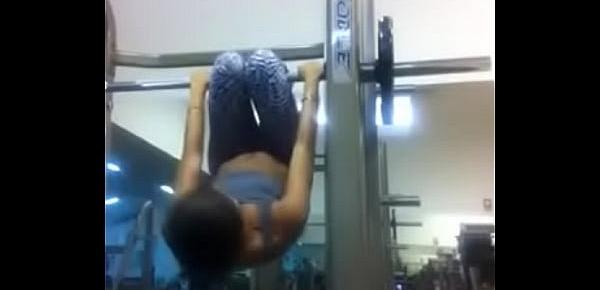  Claudia Abusada en el gym